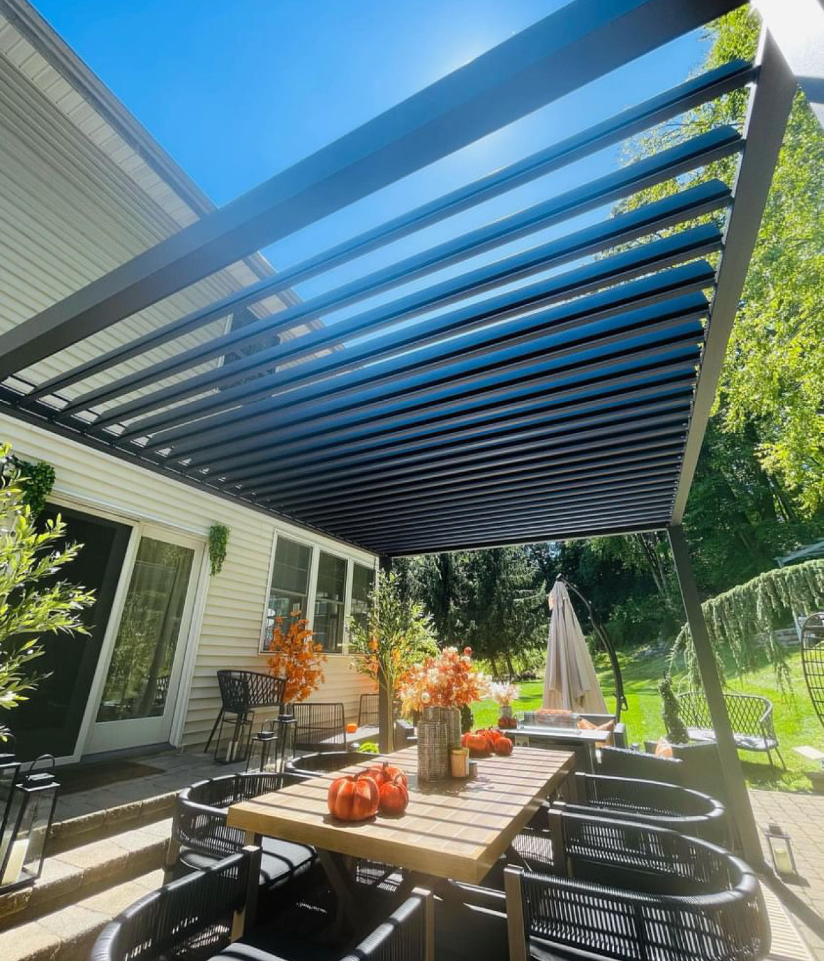 MIRADOR 111S 10'x20' CHARCOAL PERGOLA