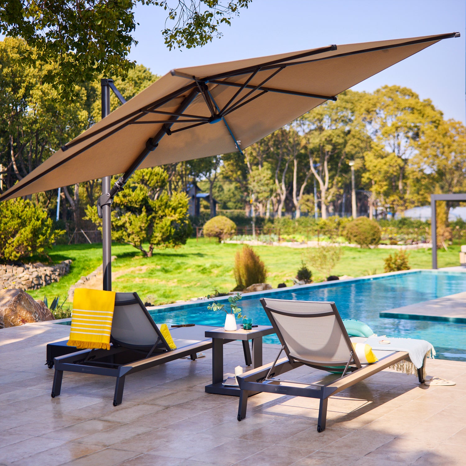 Mirador Novara 10'x10' Cantilever Mushroom Color