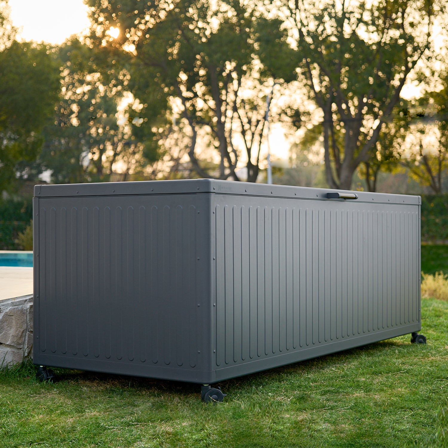 Mirador Outdoor Storage Series - Deck box horizon - 370 US Gallon