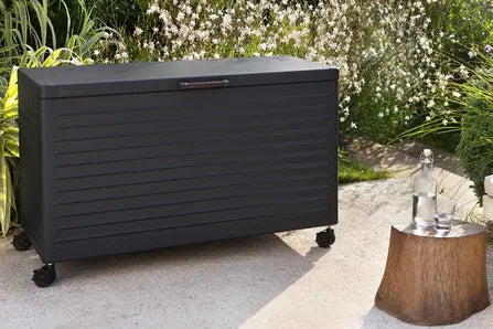 What Is a Deck Box? Uses, Materials, and How to Choose One