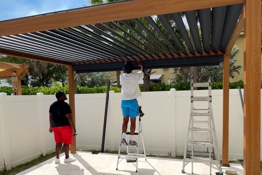 mirador louvered pergola