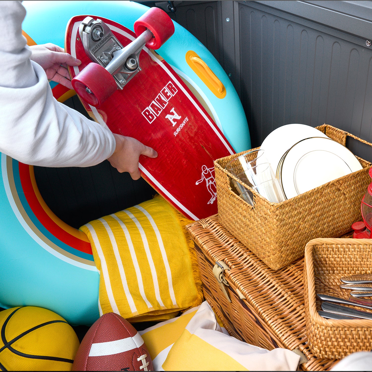 Mirador Outdoor Storage Series - Deck box horizon - 370 US Gallon