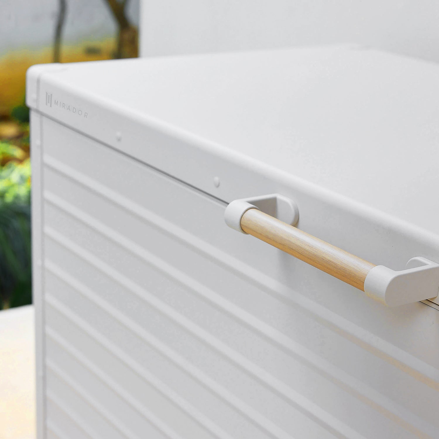 Mirador Outdoor Storage Series - Deck box horizon - 175 US Gallon - Latte